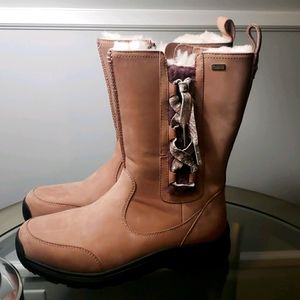 Pink suede waterproof  boots UGG SZ 7